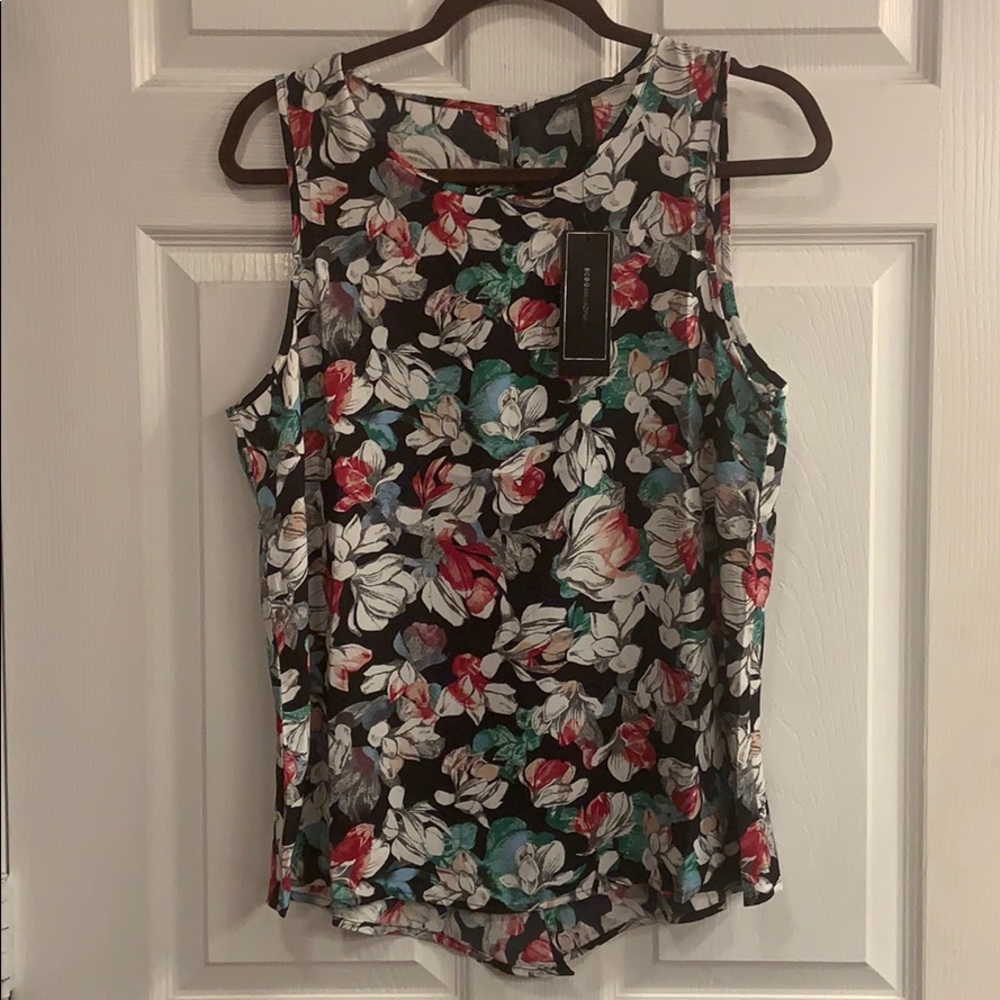 BCBG floral top